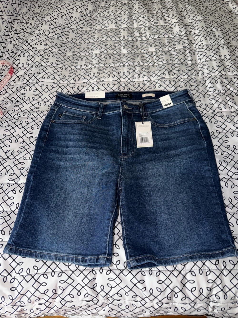 Judy Blue Mid Rise Dark Blue Denim Bermuda Shorts